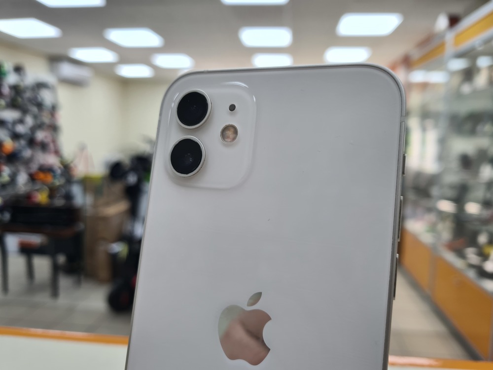 Смартфон Apple iPhone 12 256Gb