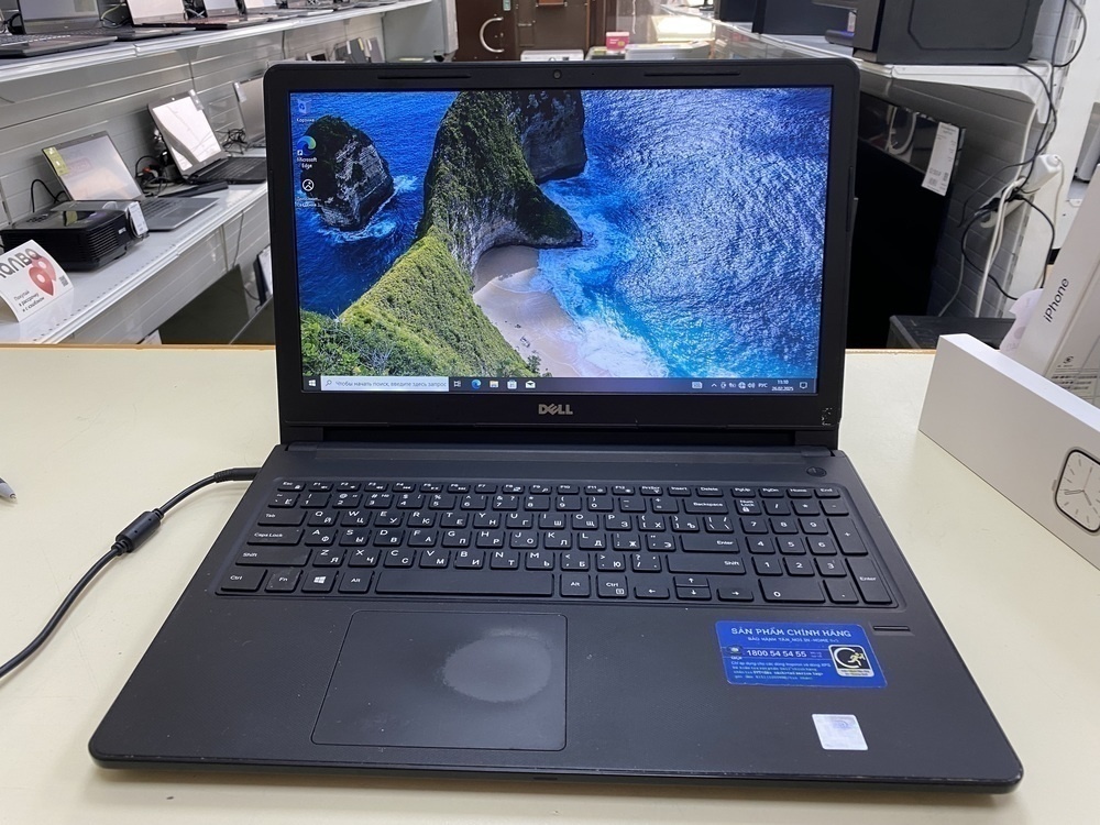 Ноутбук DELL; Core i5-7200U, Intel HD Graphics 620, 4 Гб, 128 Гб, Нет