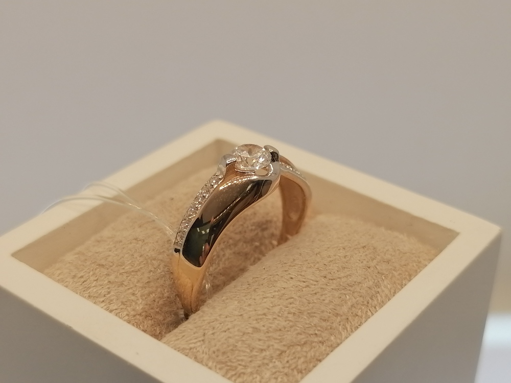 КОЛЬЦО С КАМНЯМИ (Au 585)