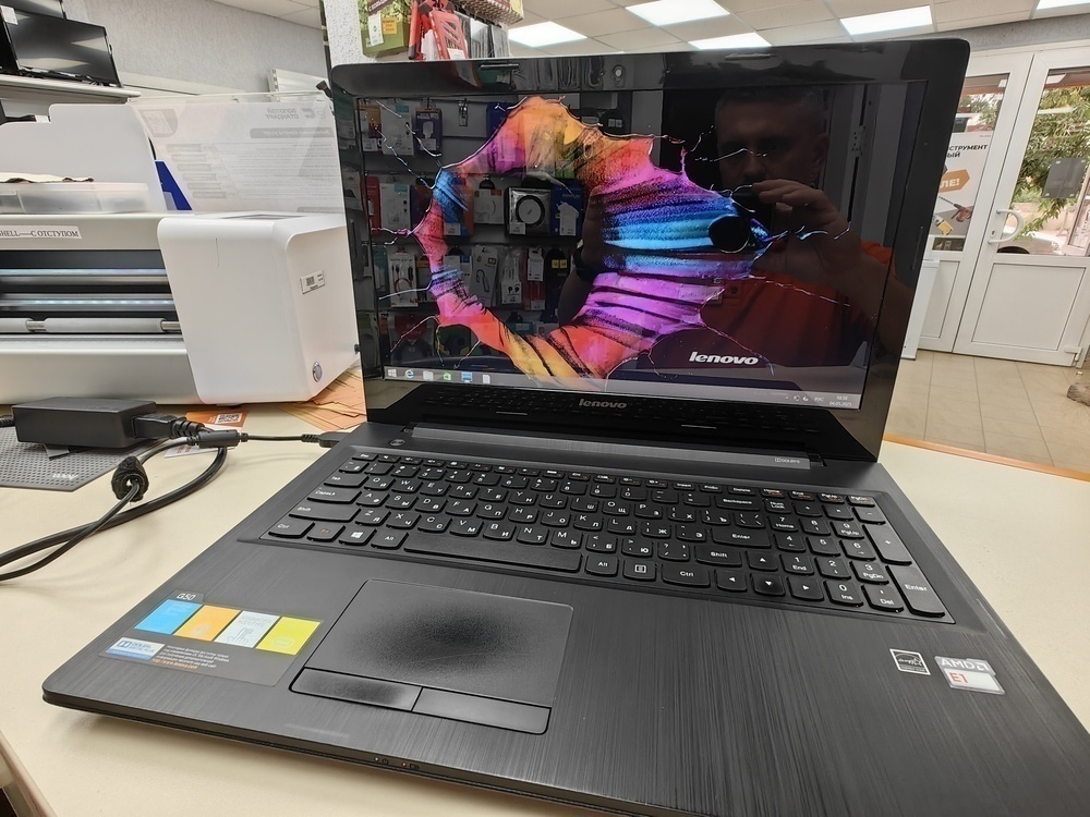 Ноутбук Lenovo; E1-6010, Radeon R2 series, 2 Гб, Нет, 500 Гб