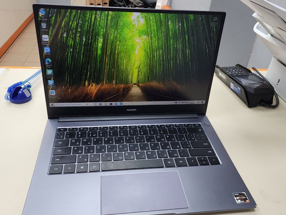 Ноутбук Huawei; Ryzen 5-5500U, AMD Radeon (TM) Graphics, 8 Гб, 500 Гб, Нет