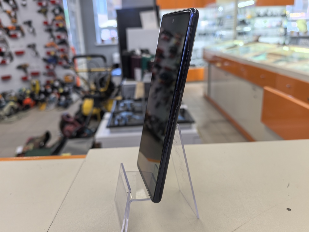 Смартфон Samsung Galaxy S20 FE 6/128