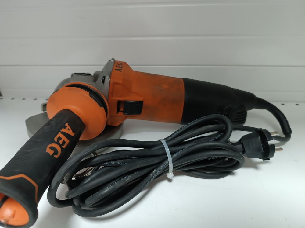 Угловая шлифмашина AEG WS 12-125