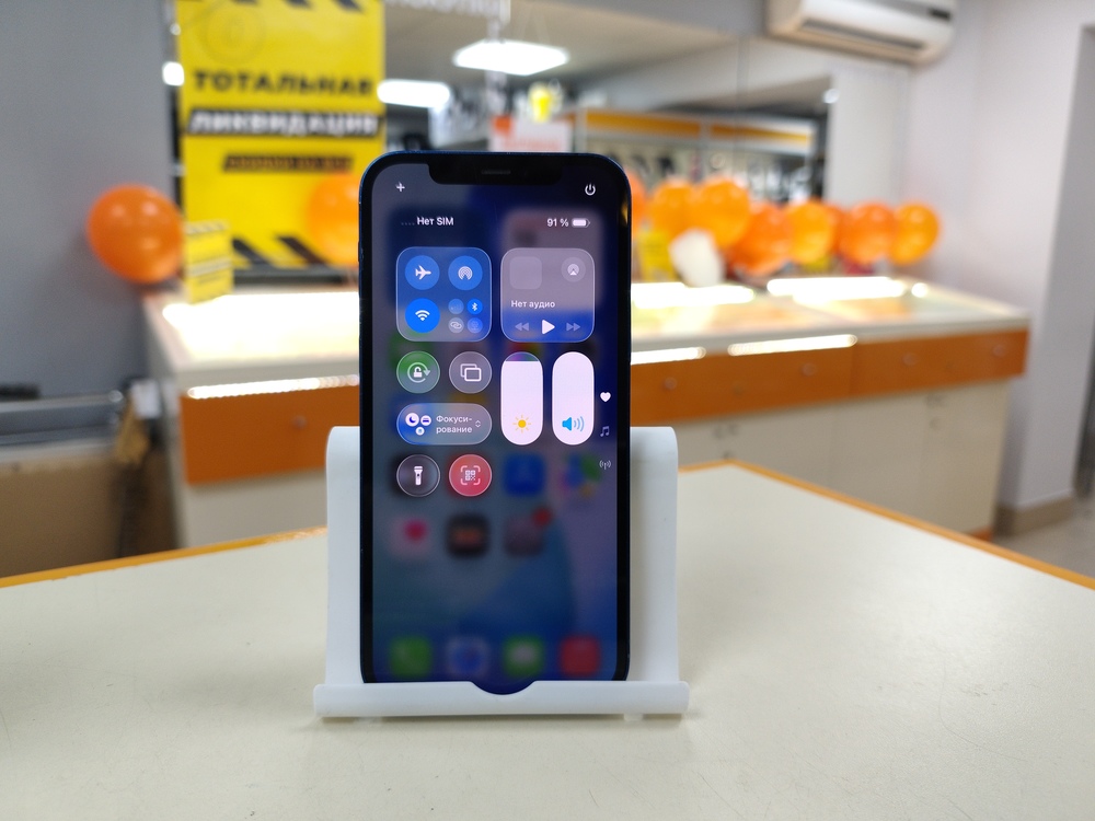 Смартфон Apple iPhone 12 64Gb