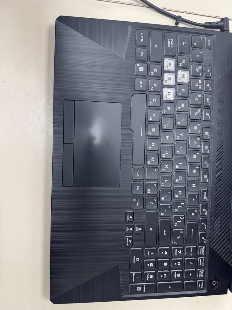 Ноутбук ASUS; Core i7-11800H, GeForce RTX 3050 Ti, 16 Гб, 1 Tb, Нет