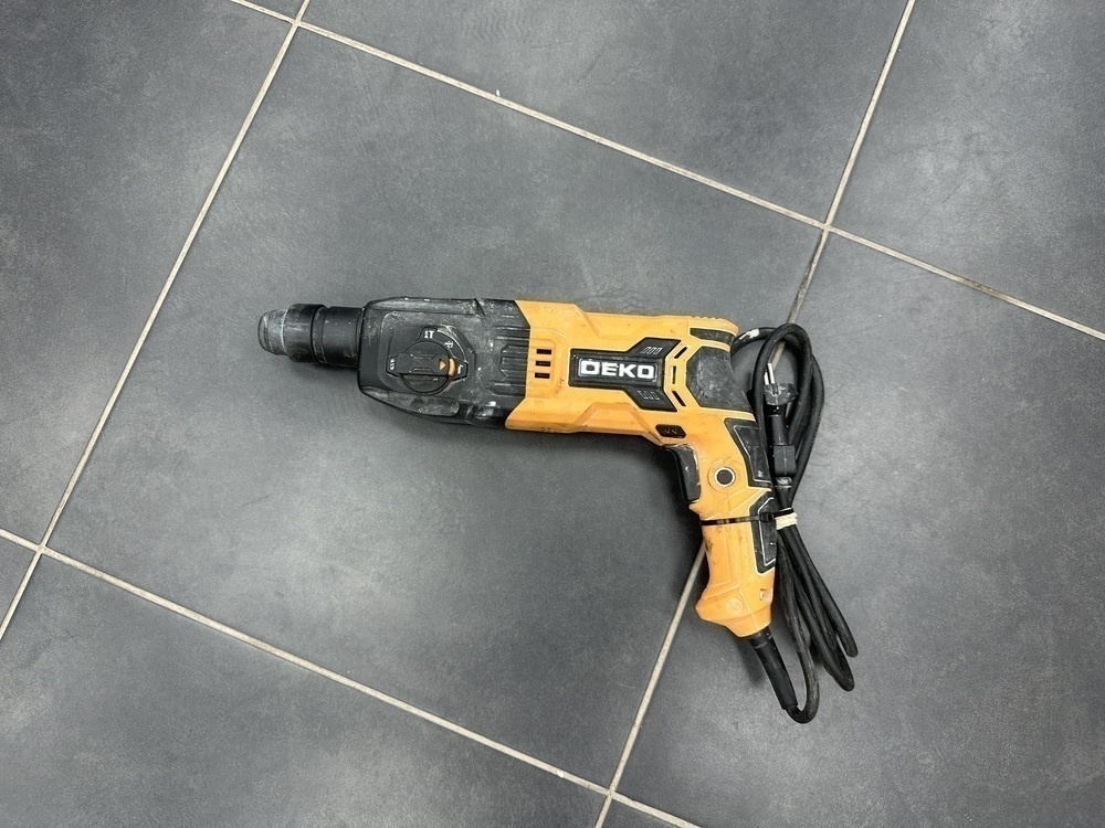 Перфоратор Deko DKH850W