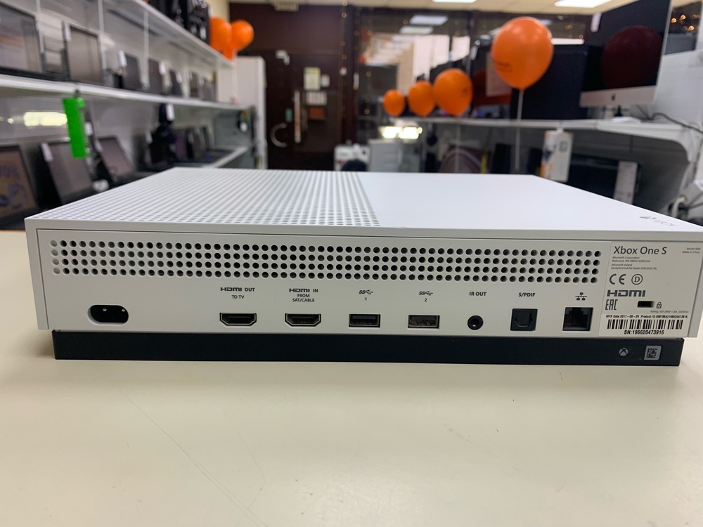 Игровая приставка Xbox One S 500Gb