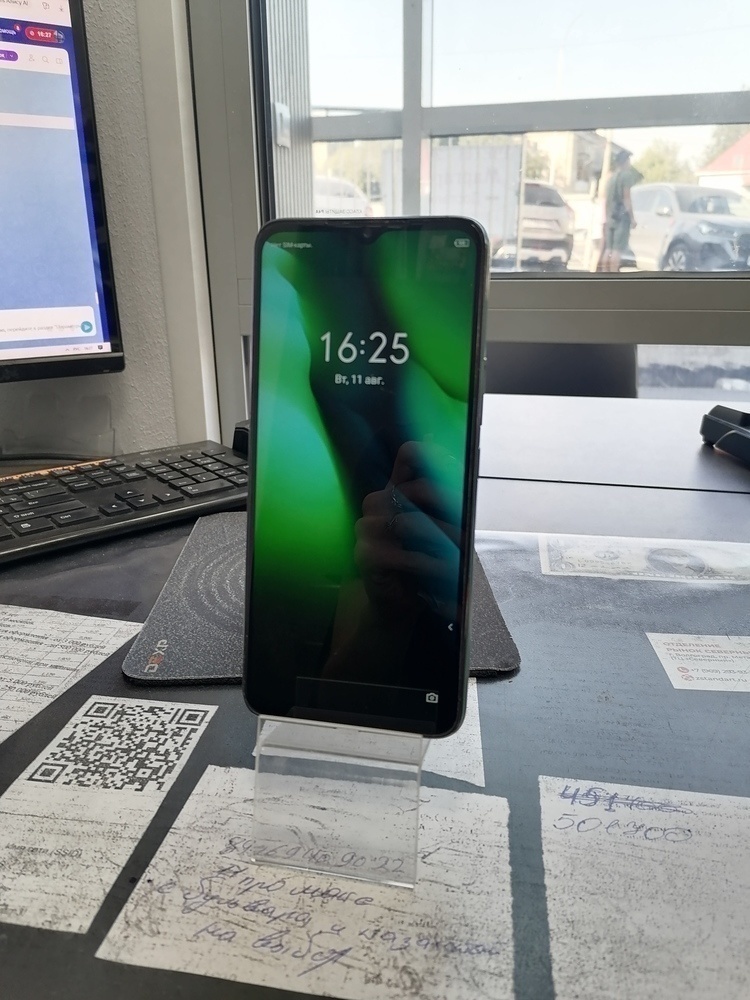 Смартфон Infinix HOT 12i 4/64