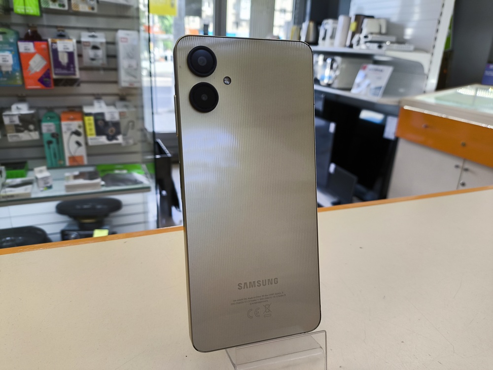 Смартфон Samsung Galaxy A06 6/128
