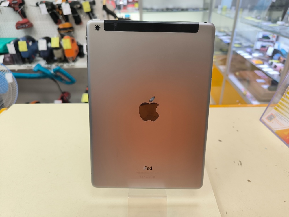 Планшет iPad AIR 64GB