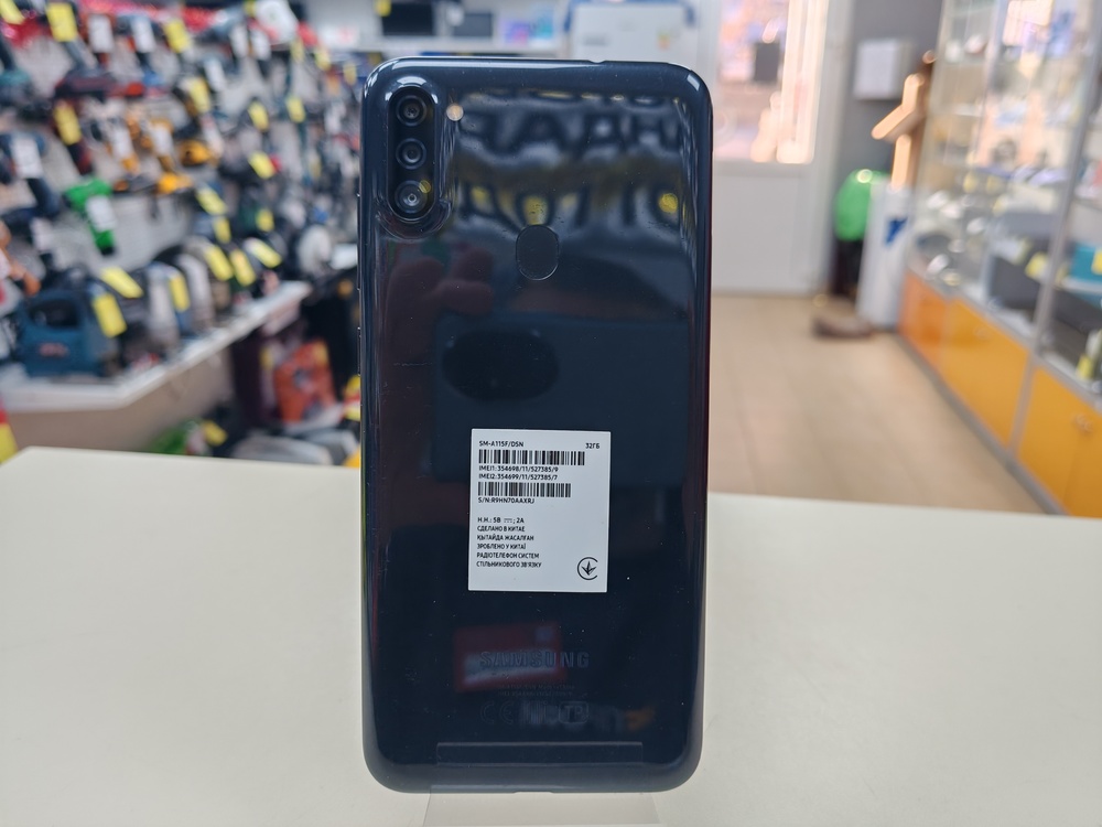 Смартфон Samsung Galaxy A11 2/32
