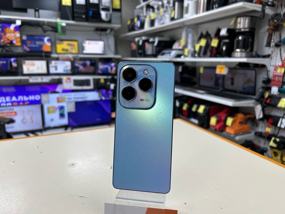 Смартфон Infinix HOT 40 8/128