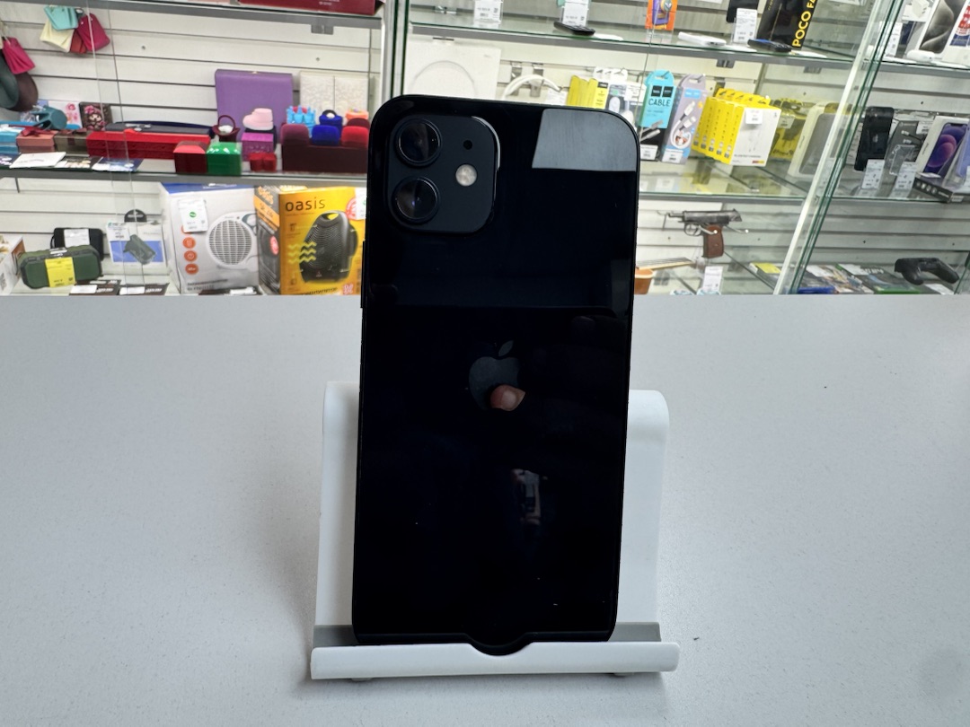 Смартфон Apple iPhone 12 64Gb