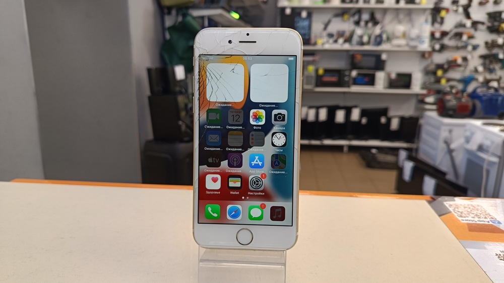 Смартфон Apple iPhone 6S 64Gb