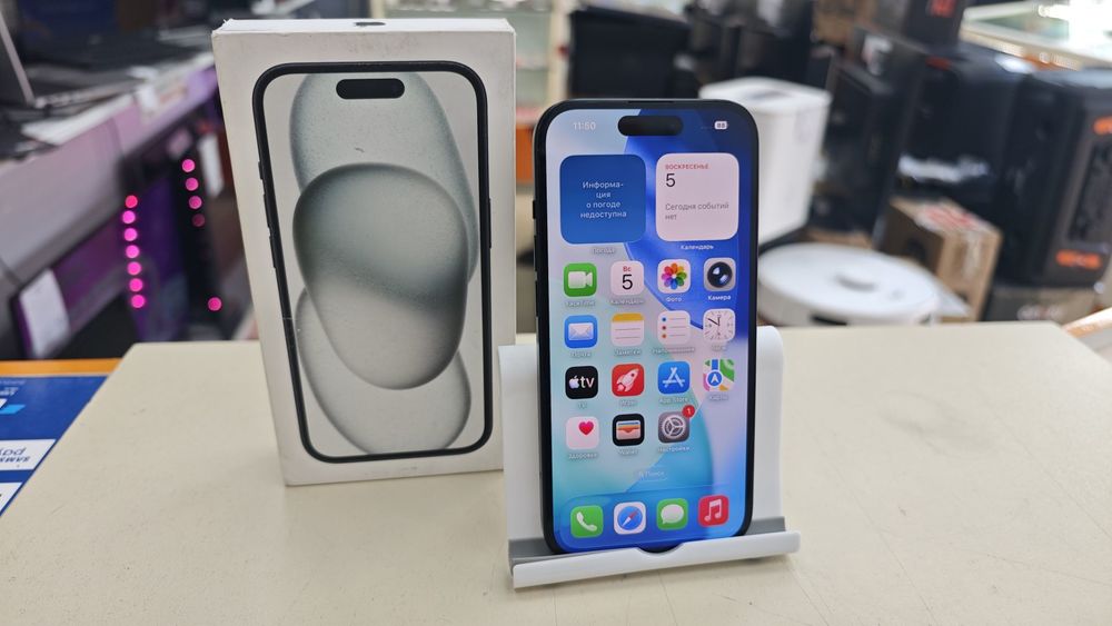 Смартфон Apple Iphone 15 128Gb