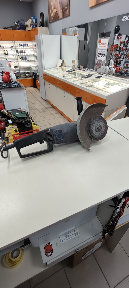 Угловая шлифмашина Лепсе 1.8-230