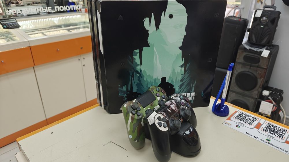 Игровая приставка PlayStation 4 Pro 1Tb