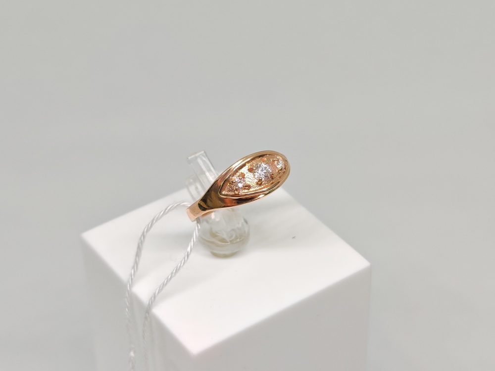 КОЛЬЦО С КАМНЯМИ (Au 585)