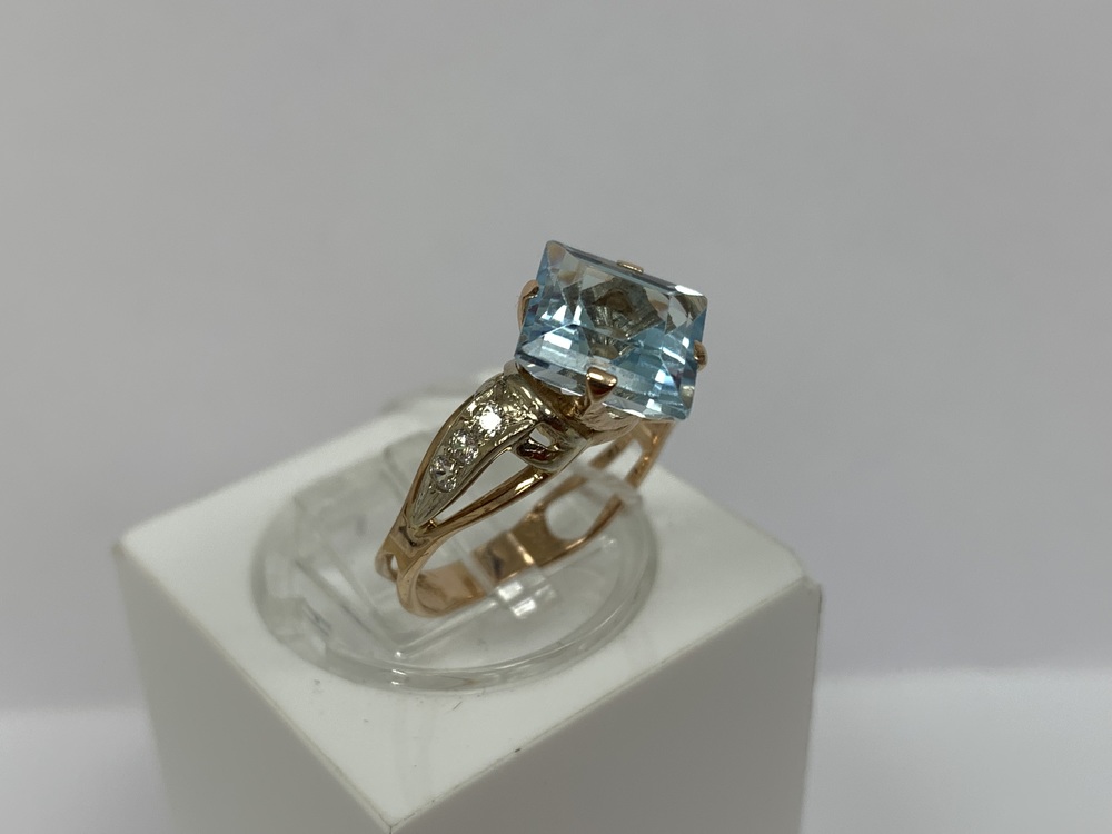 КОЛКМИ585 КОЛЬЦО С КАМНЯМИ (Au 585)