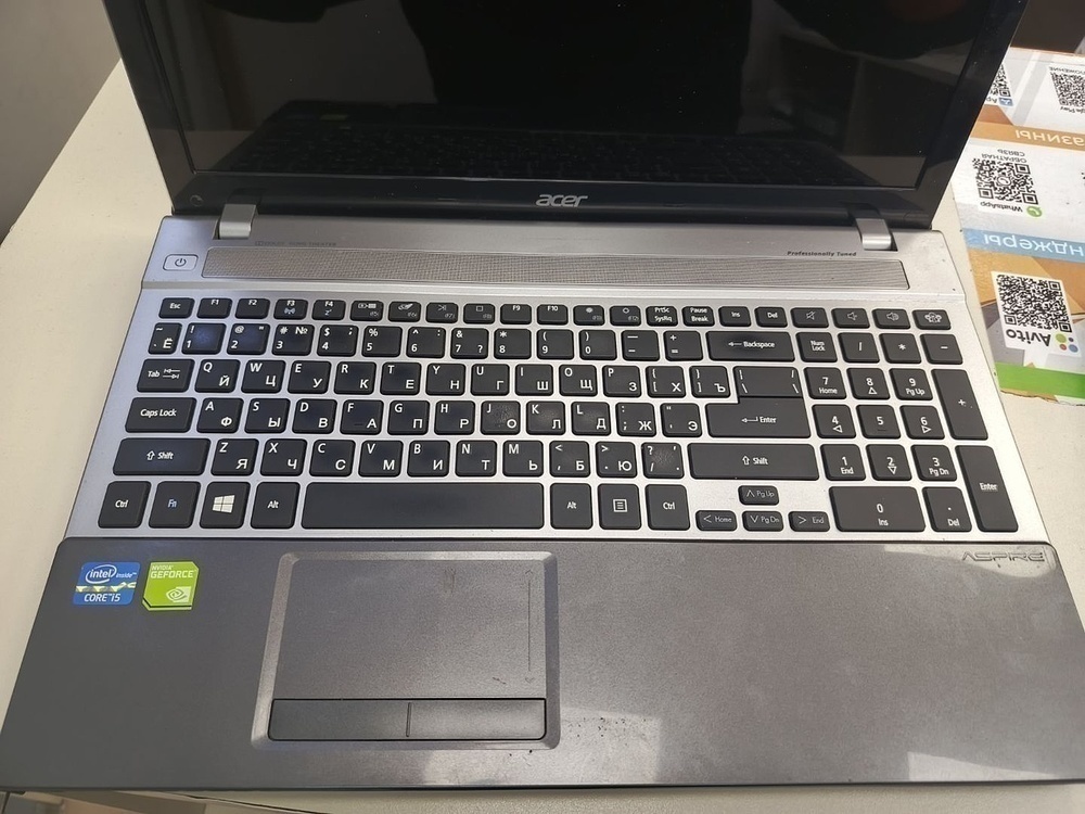 Ноутбук Acer; Core i5-2520M, Intel HD Graphics 3000, 8 Гб, Нет, 250 Гб
