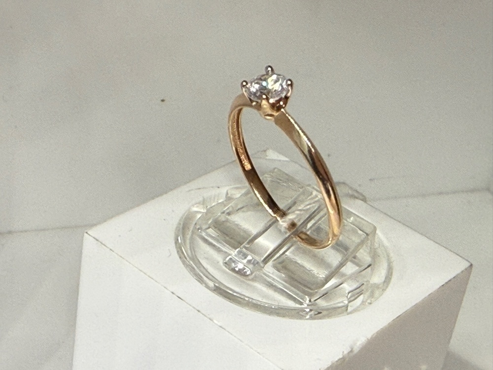 КОЛКМ585 КОЛЬЦО С КАМНЕМ (Au 585)