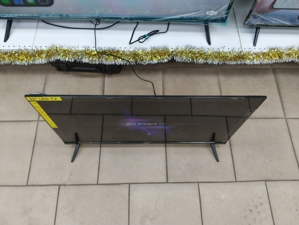 LED Телевизор BQ 32FS34B