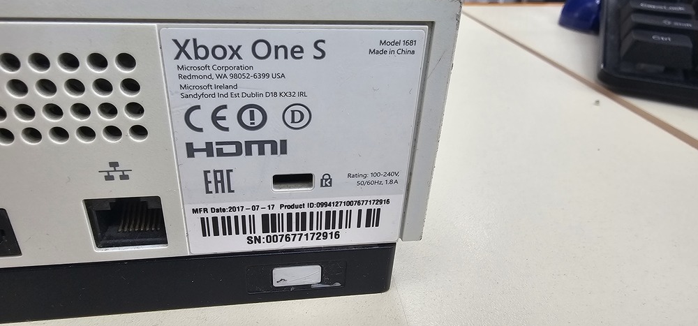 Игровая приставка Xbox One S 500Gb