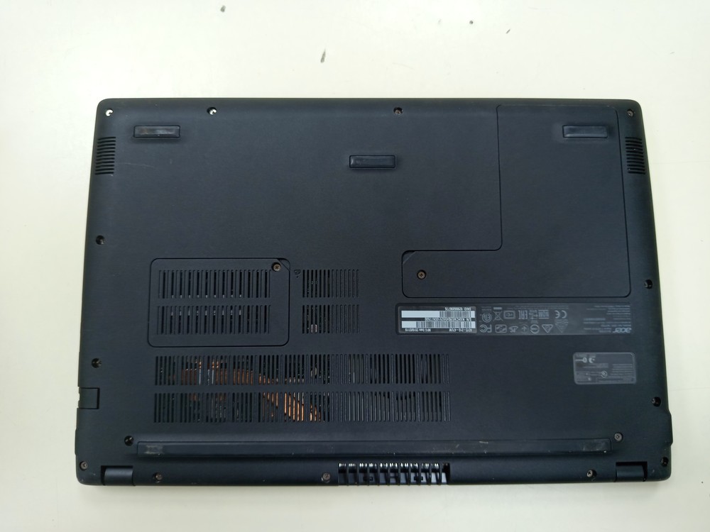 Ноутбук Acer; A4-9120, Radeon 530, 20 Гб, Нет, 120 Гб