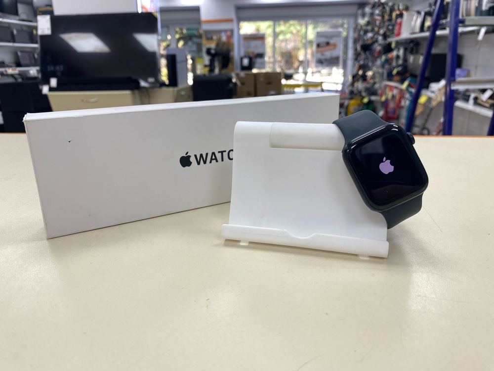Смарт-часы Apple Watch SE 2025 44mm