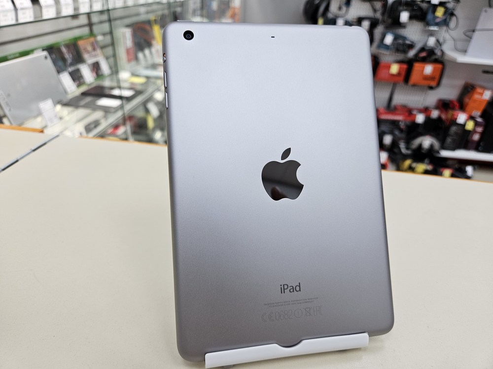 Планшет Apple iPad mini 3 128 ГБ A1599 (Wi-Fi)