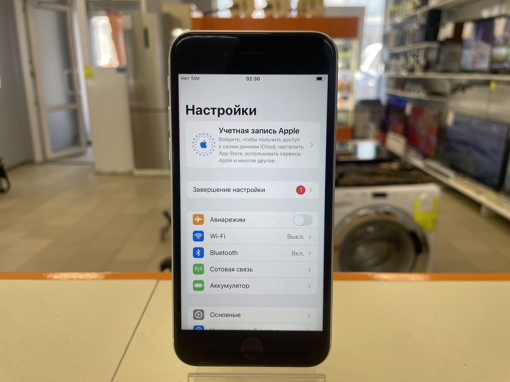 Смартфон Apple iPhone SE 2020 64Gb