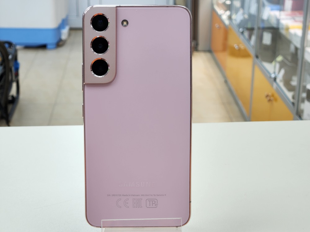 Смартфон Samsung Galaxy S22 8/128