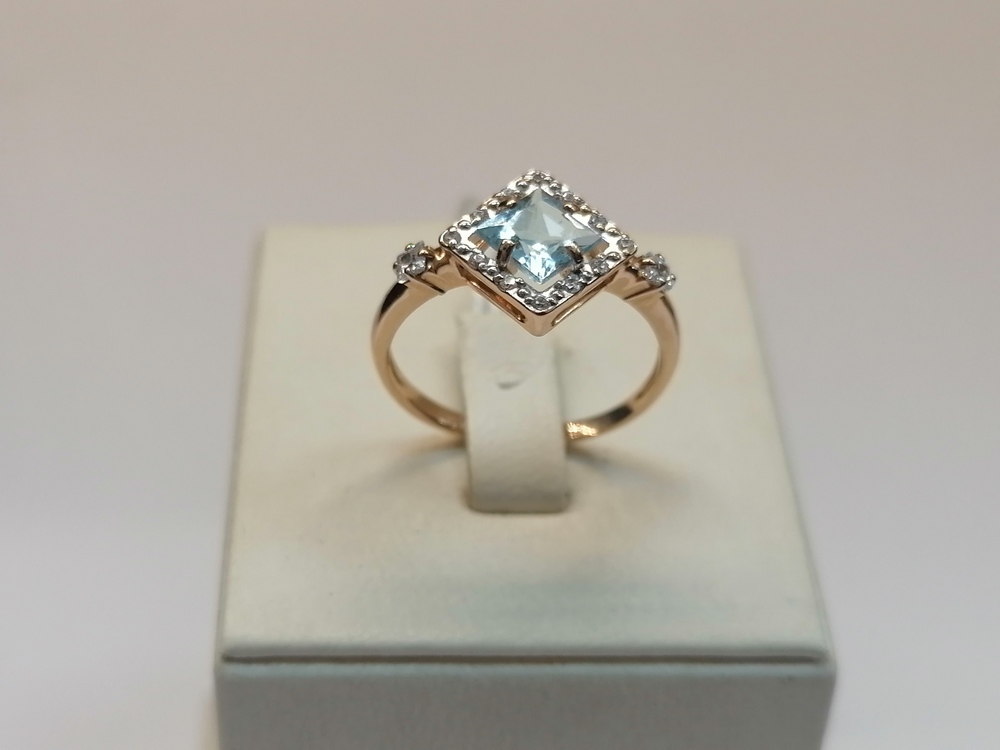 КОЛЬЦО С КАМНЯМИ (Au 585)