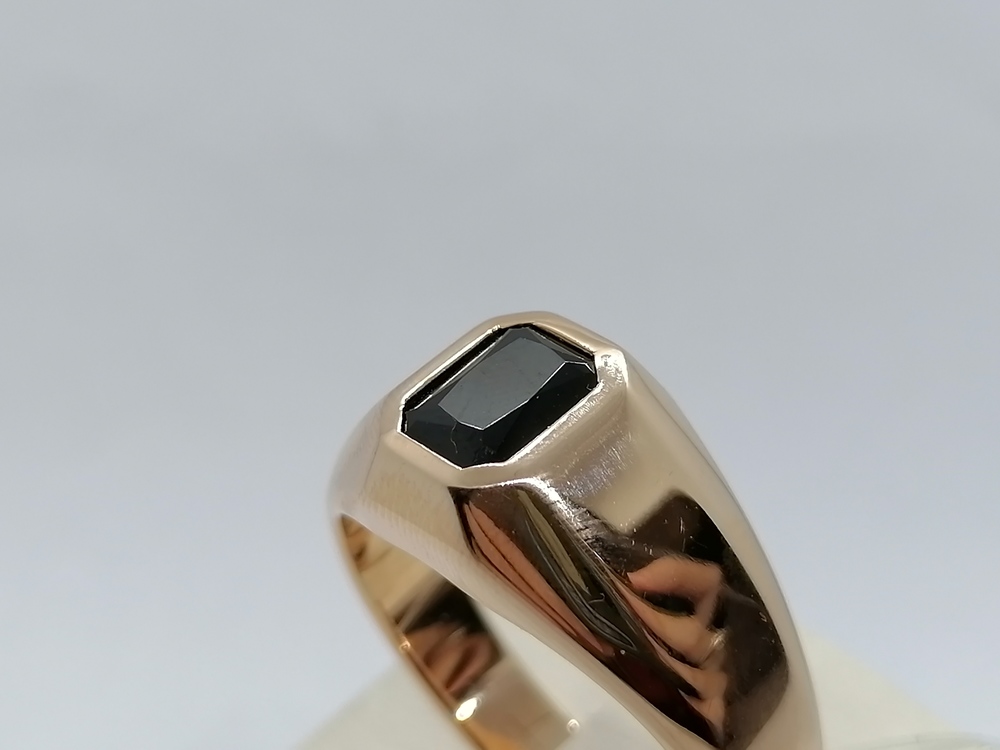 КОЛЬЦО ПЕЧАТКА Гранат (Au 585)