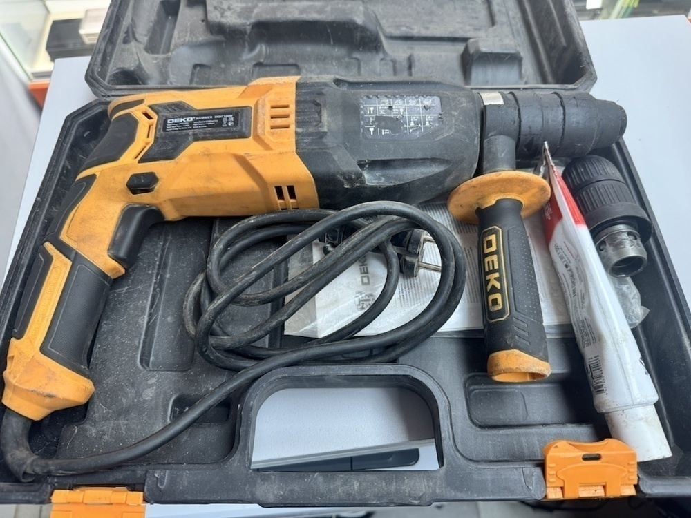 Перфоратор Deko DKH1100W