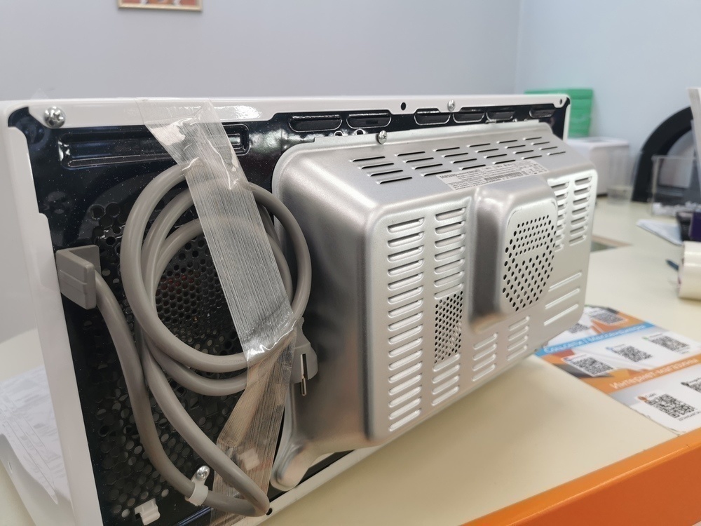 Микроволновая печь Samsung mc28h5013aw