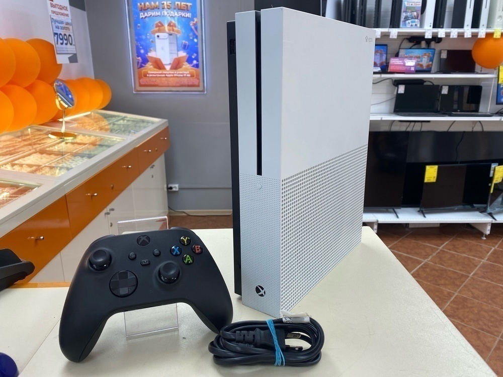 Игровая приставка Xbox One S 1TB