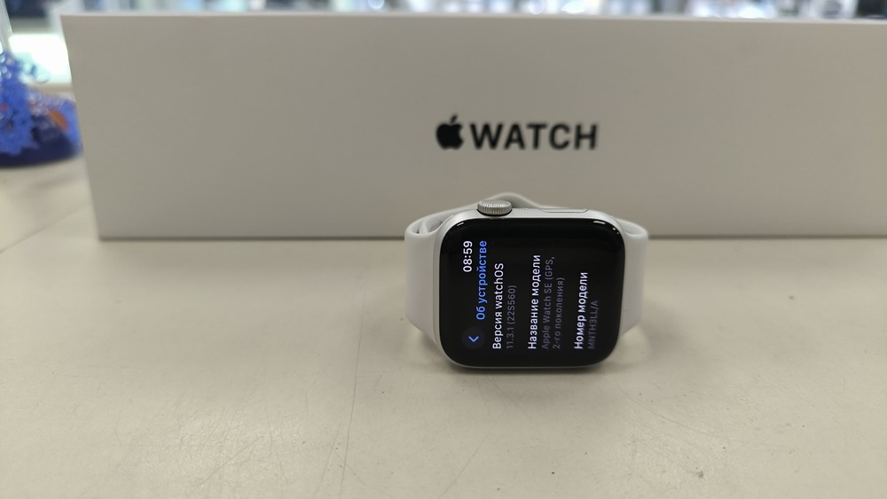 Смарт-часы Apple Watch SE 2022 44mm