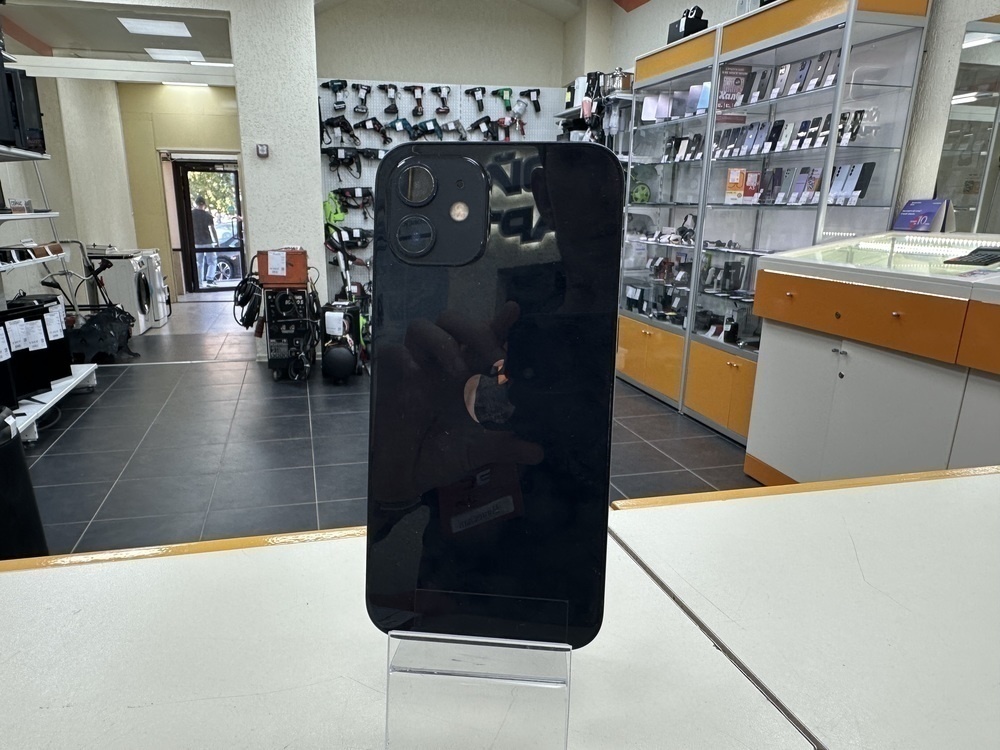 Смартфон Apple iPhone 12 64Gb