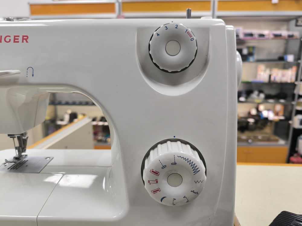 Швейные машины Singer 8280;