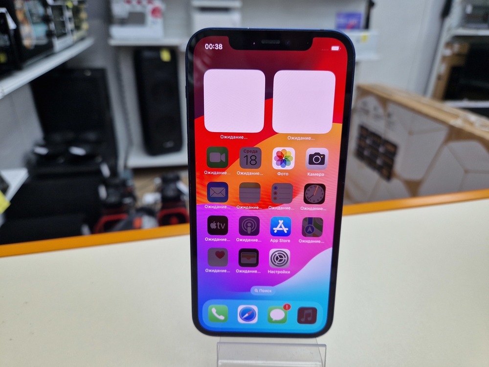 Смартфон Apple iPhone 12 64Gb
