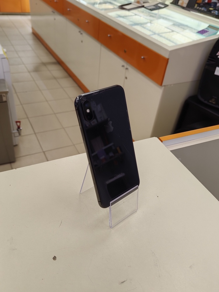 Смартфон Apple iPhone X 64Gb