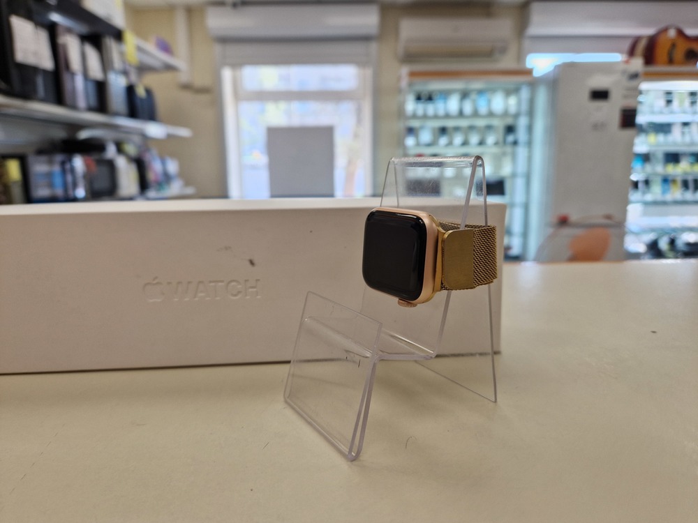 Смарт-часы Apple Watch Series 5 40 мм