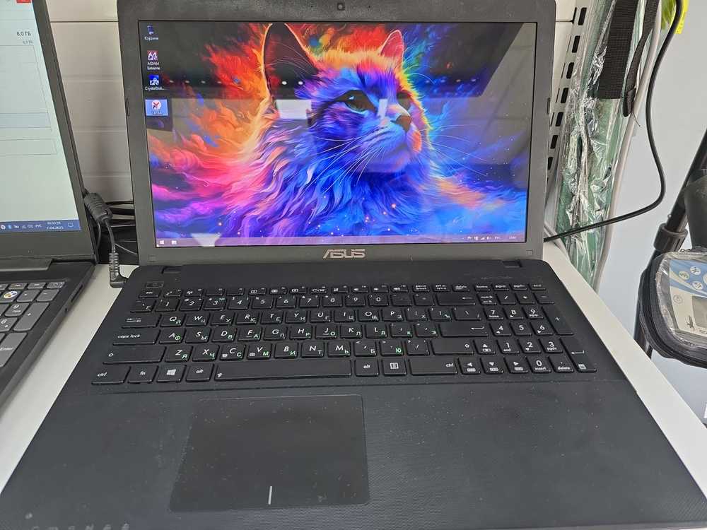 Ноутбук ASUS; E1-2100, Radeon HD 8210, 4 Гб, 240 Гб, Нет