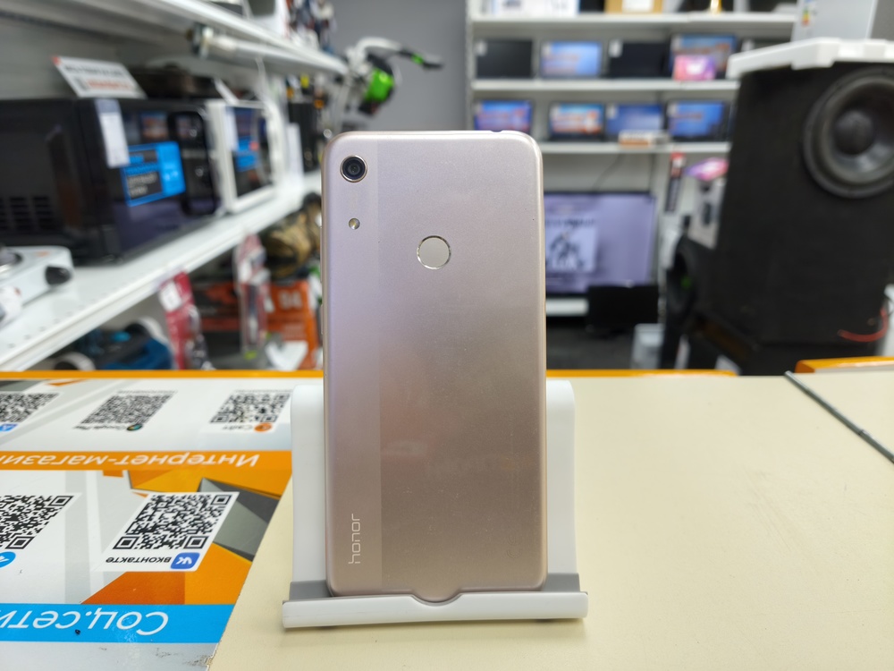 Смартфон Honor 8A 2/32
