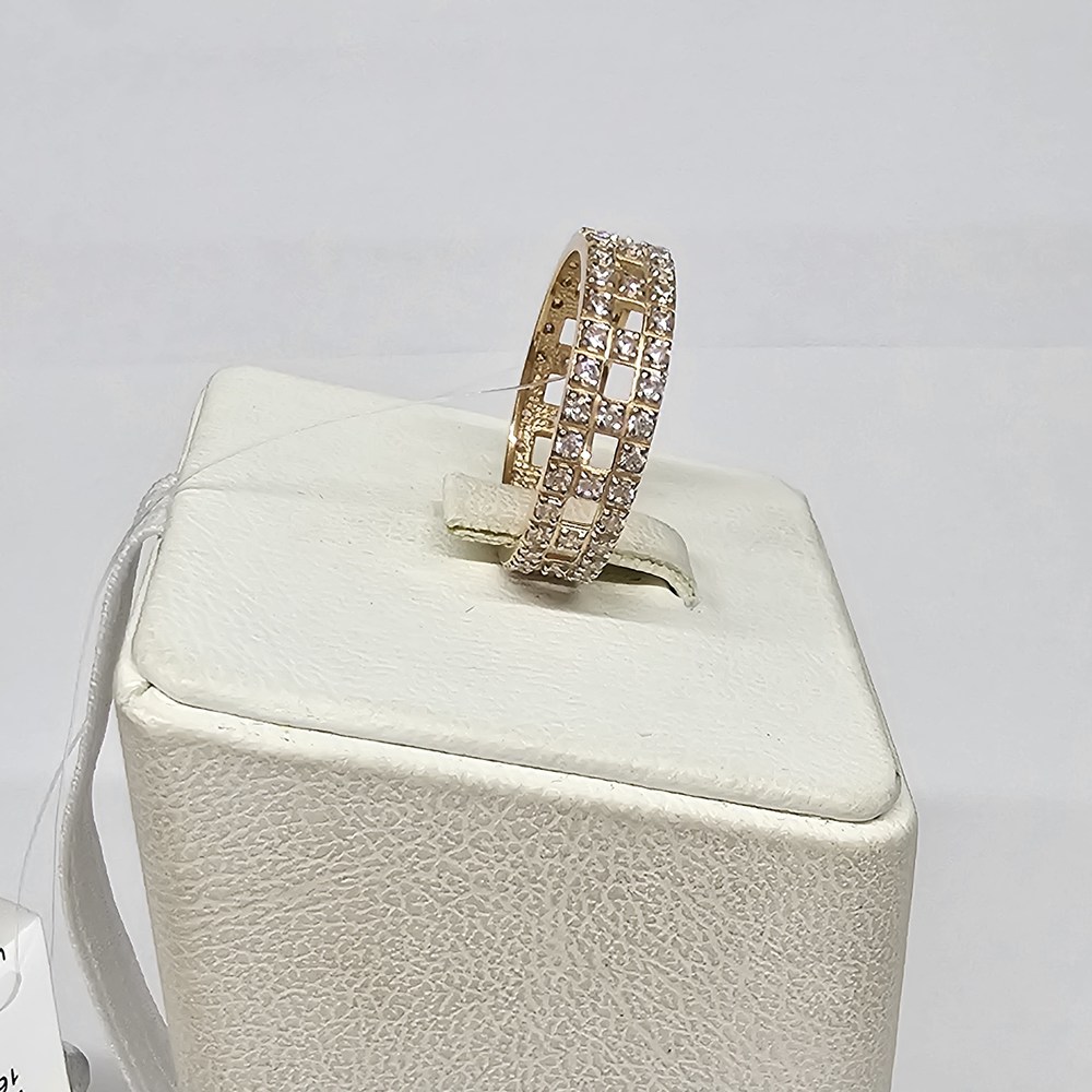 КОЛЬЦО С КАМНЯМИ (Au 585)