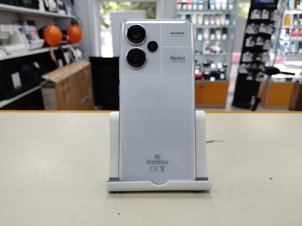 Смартфон Xiaomi Redmi Note 13 Pro+ 8/256
