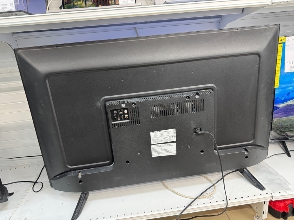 LED Телевизор Grundig 43 GFU 7800B