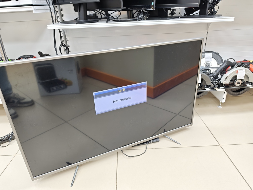 LED Телевизор Dexp F43D7000K
