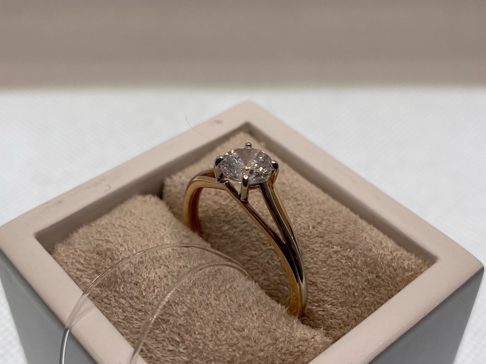 КОЛЬЦО С КАМНЕМ (Au 585)